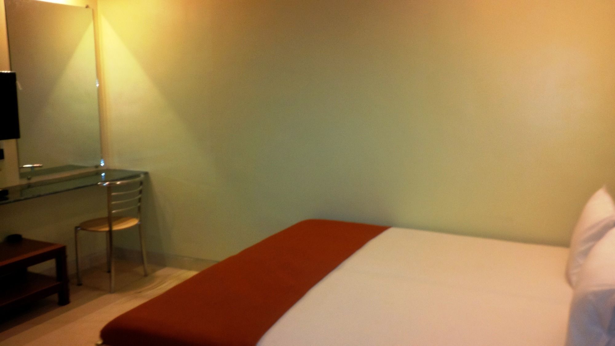 Hotel Blue Bird Colaba Mandve Eksteriør billede
